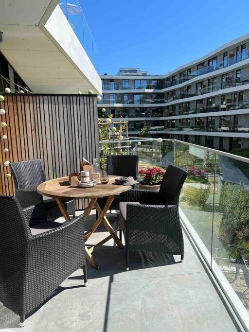 Ferienwohnung Bo Med Stil Og Udsigt Til Aarhus Lystbadehavn Exterior foto