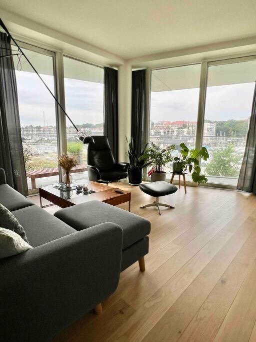 Ferienwohnung Bo Med Stil Og Udsigt Til Aarhus Lystbadehavn Exterior foto